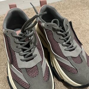 Steve Madden Gray and Pink Athletic Shoes with Chunky Design